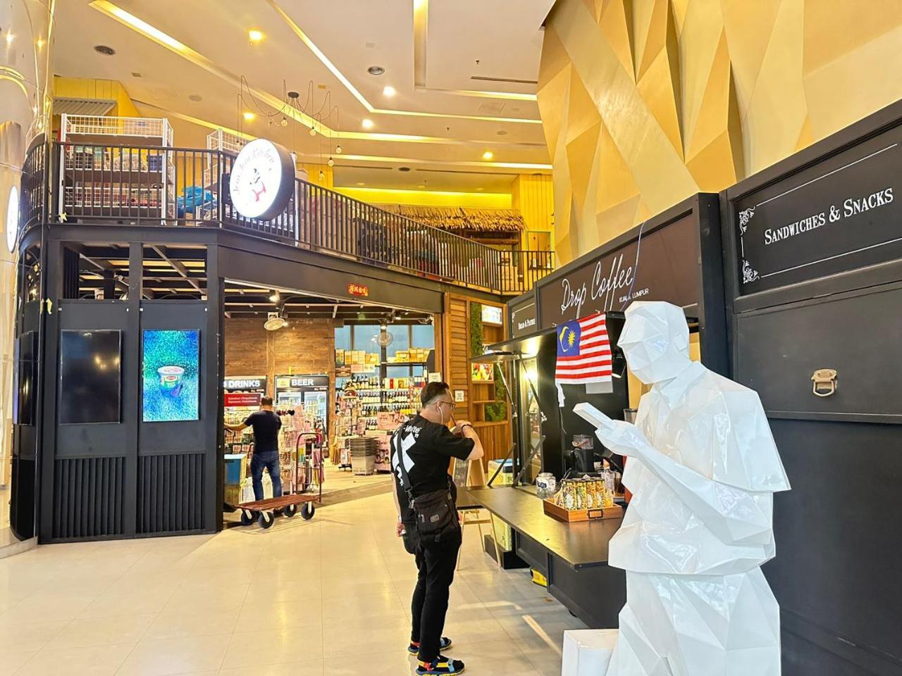 Mercu Summer Suites Klcc By Ab Куала Лумпур Екстериор снимка